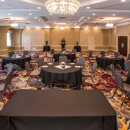 Holiday Inn Conference Centre Edmonton South By Ihg Extérieur photo
