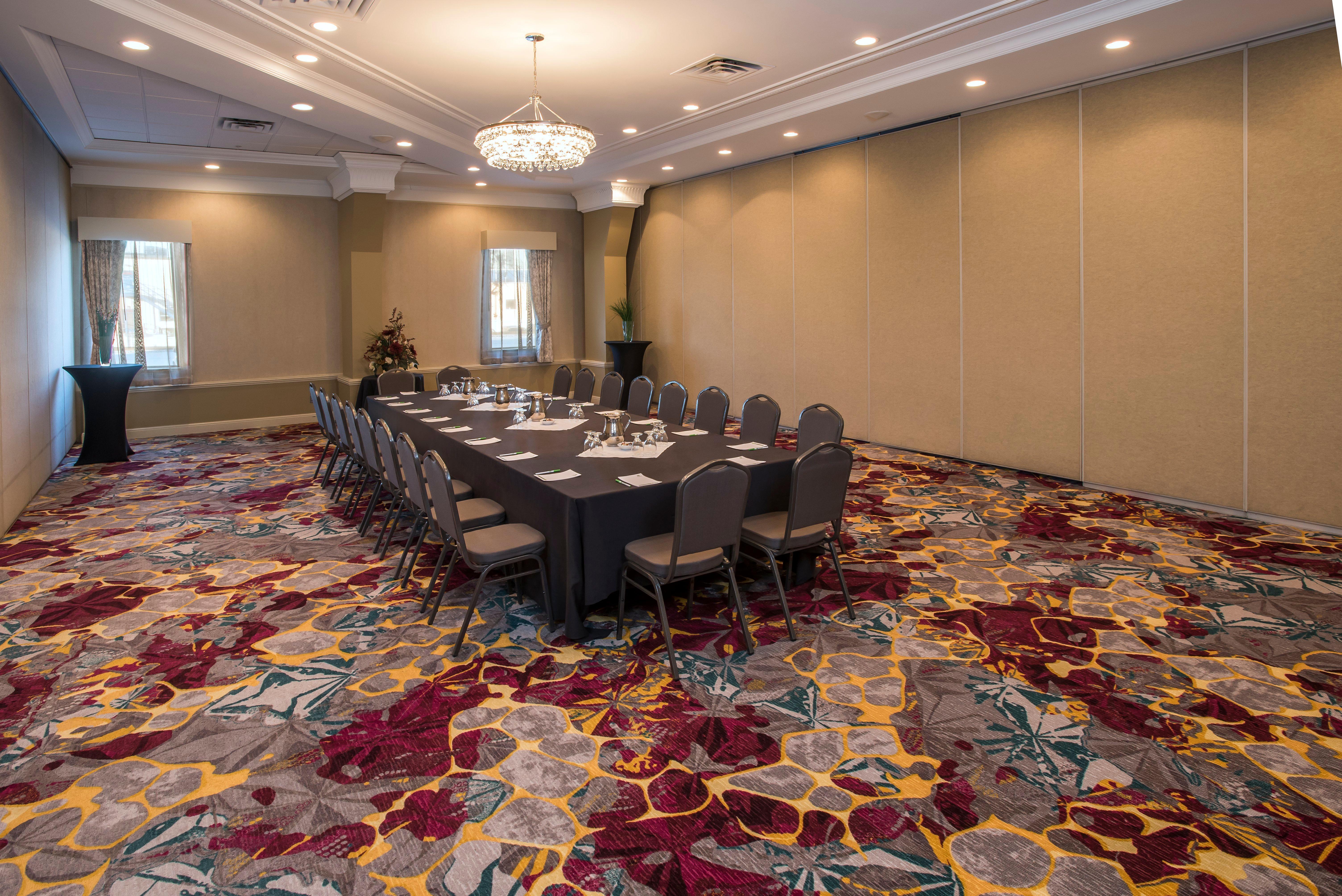 Holiday Inn Conference Centre Edmonton South By Ihg Extérieur photo