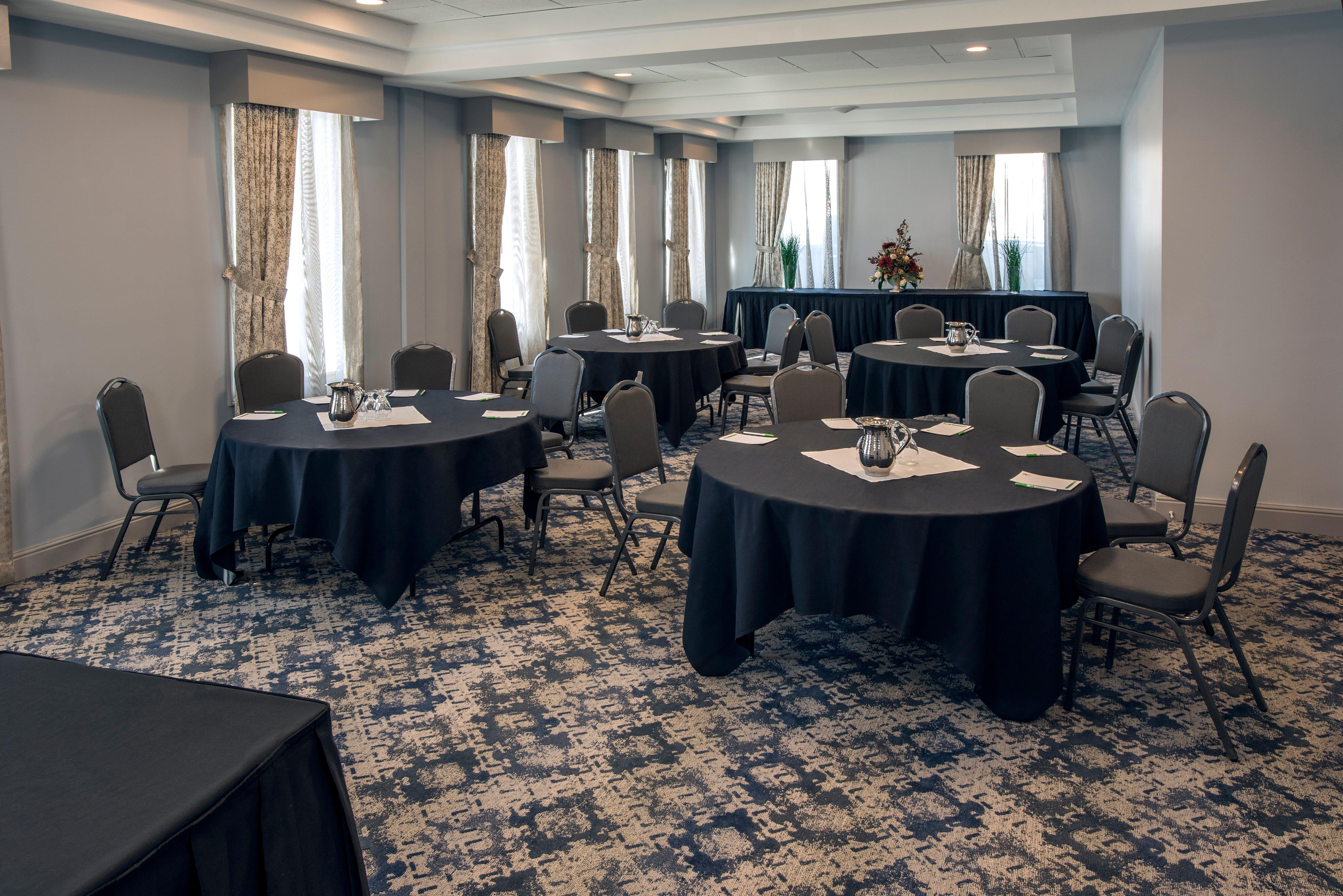 Holiday Inn Conference Centre Edmonton South By Ihg Extérieur photo