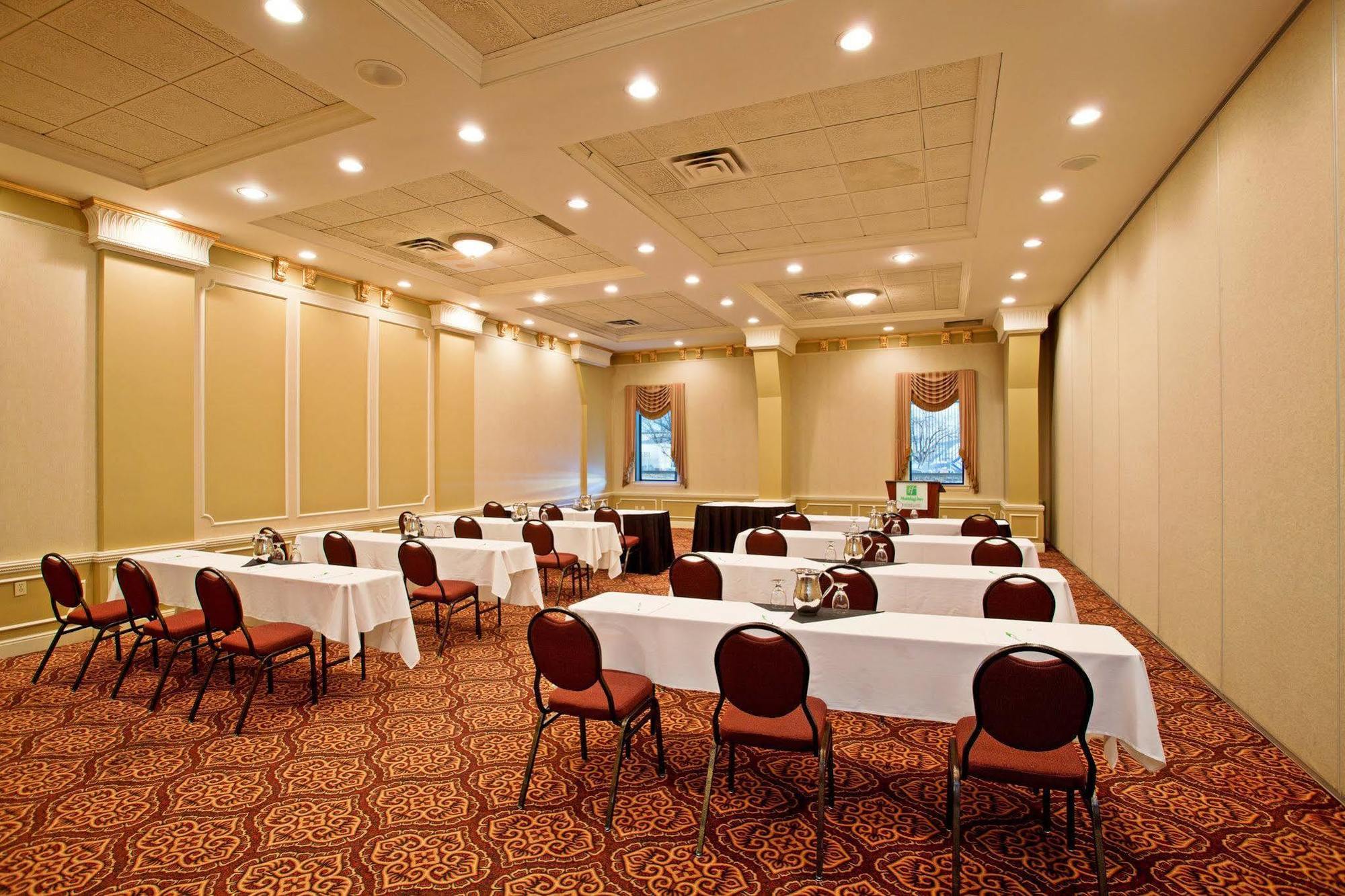 Holiday Inn Conference Centre Edmonton South By Ihg Extérieur photo