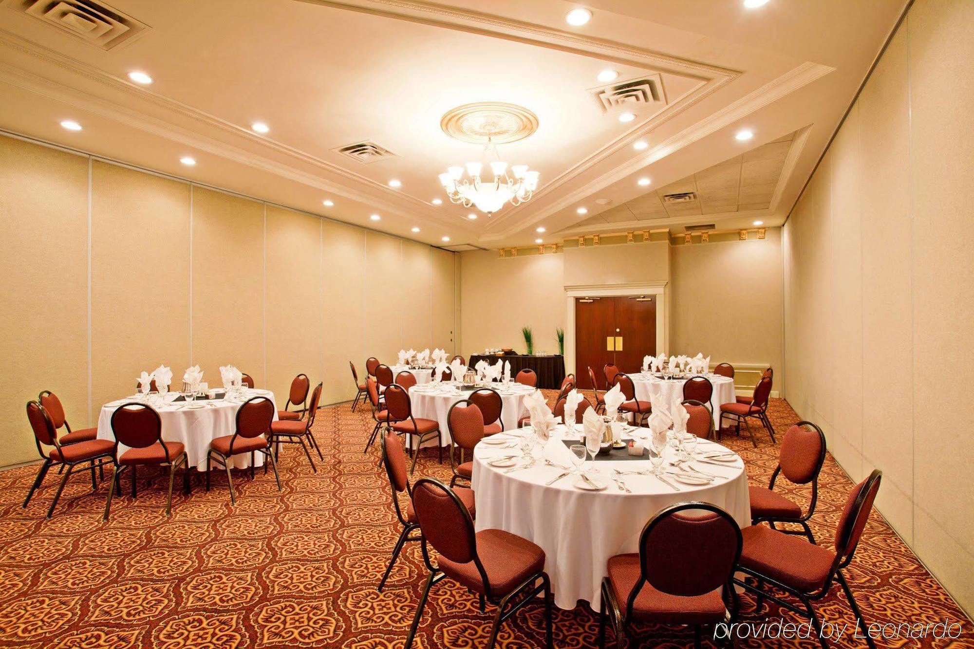Holiday Inn Conference Centre Edmonton South By Ihg Extérieur photo